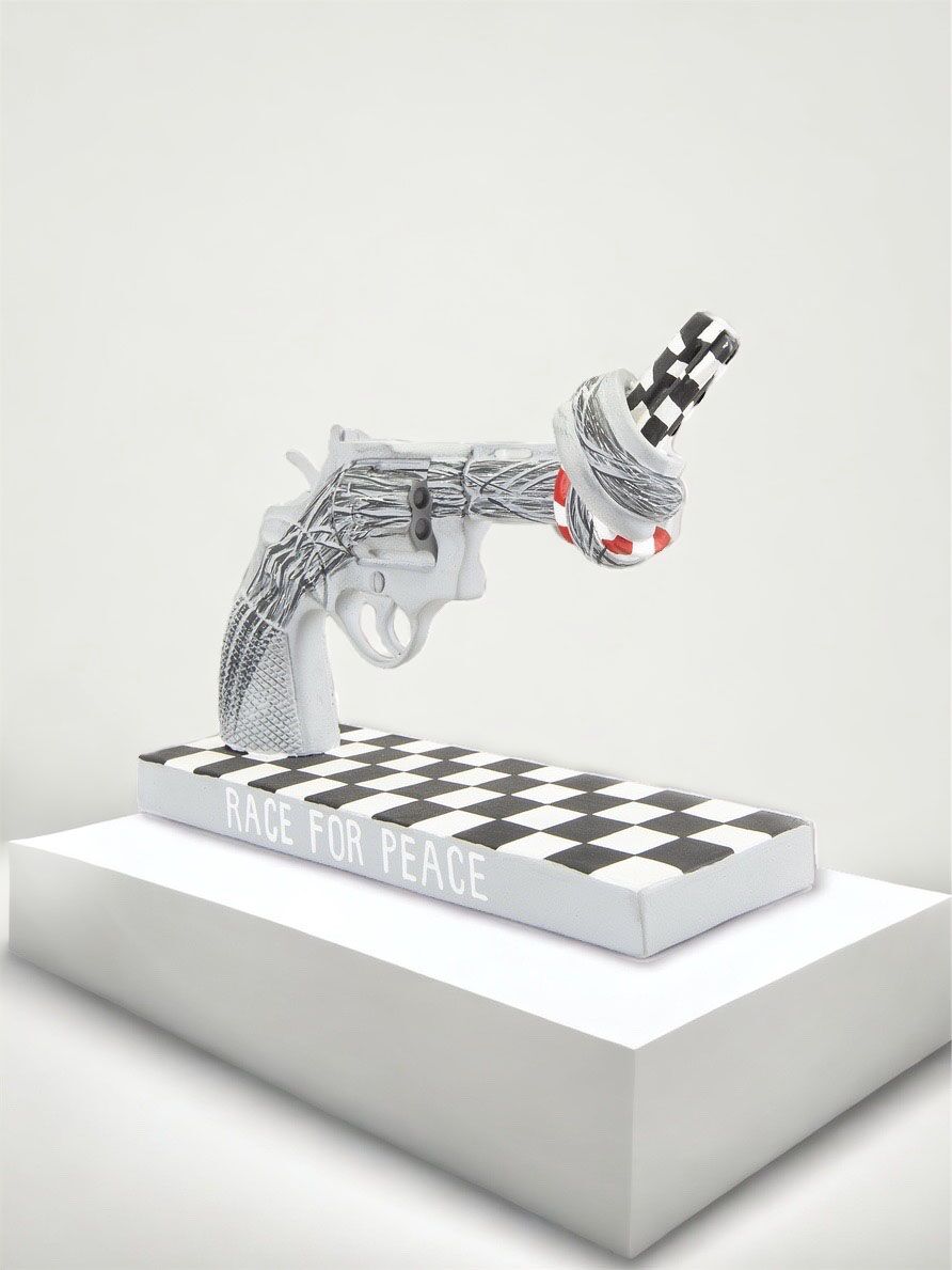 The Knotted Gun race for peace sculpture by Nico Rosberg.